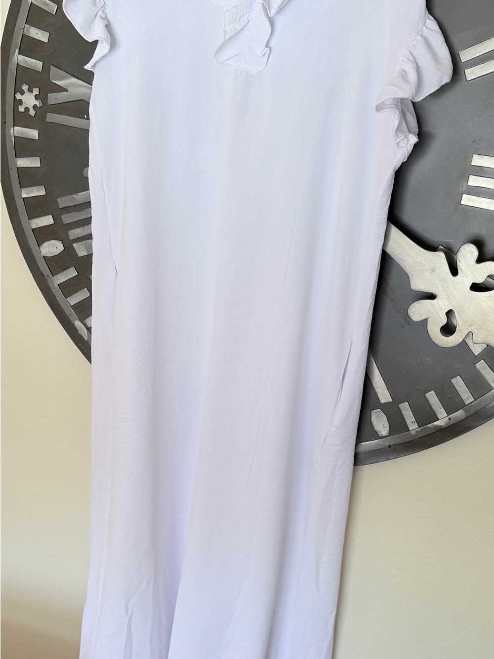 Lightweight White Ruffled-Shoulder Nightgown